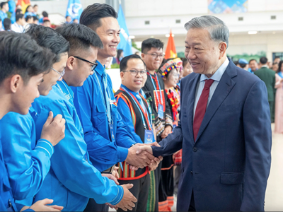Tổng Bí thư dự phiên trọng thể Đại hội IX Hội Liên hiệp Thanh niên Việt Nam
