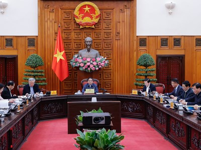 Tiếp tục rà soát, sửa đổi các quy định để tháo gỡ vướng mắc trong quá trình sắp xếp, tinh gọn