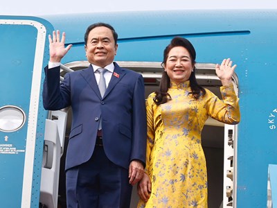 Chủ tịch Quốc hội Trần Thanh Mẫn và phu nhân lên đường dự Đại hội đồng IPU-150, thăm chính thức Uzbekistan và Armenia