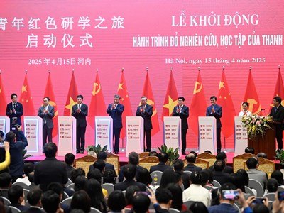 Lãnh đạo Đảng, Nhà nước Việt Nam - Trung Quốc dự Liên hoan giao lưu hữu nghị nhân dân hai nước