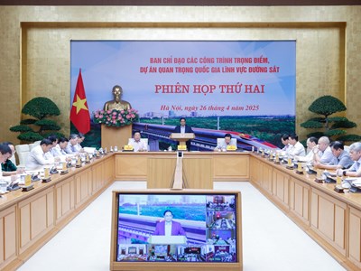 “Thần tốc, thần tốc hơn nữa; táo bạo, táo bạo hơn nữa” triển khai các dự án đường sắt