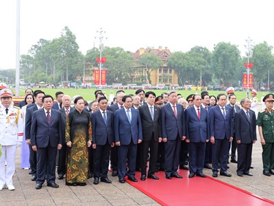 Lãnh đạo Đảng, Nhà nước vào Lăng viếng Chủ tịch Hồ Chí Minh
