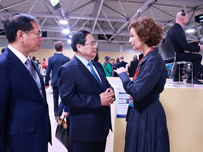 Thủ tướng đề nghị UNESCO tiếp tục ủng hộ các hồ sơ di sản của Việt Nam