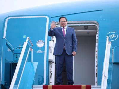 Thủ tướng lên đường dự Hội nghị WEF 16 Thiên Tân và làm việc tại Trung Quốc