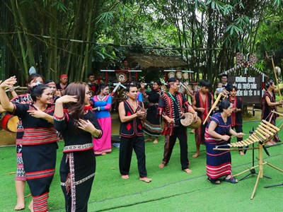 Đề nghị các địa phương đăng ký tổ chức hoạt động năm 2026 tại Làng Văn hóa - Du lịch các dân tộc Việt Nam