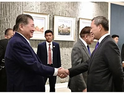 Campuchia-Thái Lan họp báo chung, đồng ý ngừng bắn lập tức và vô điều kiện