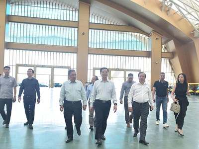 Phó Thủ tướng Mai Văn Chính kiểm tra hiện trường Triển lãm thành tựu đất nước