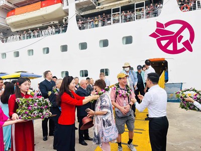 Triển khai quyết liệt các chương trình hành động, tạo đột phá thu hút du khách