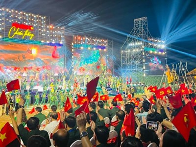 Hào hùng, xúc động với chương trình chính luận nghệ thuật "Bản hùng ca chiến thắng"