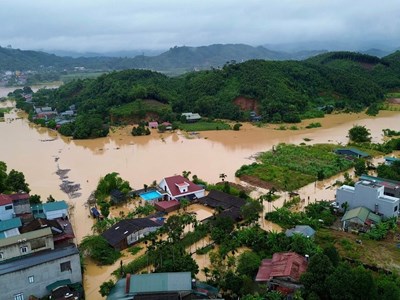 Mưa lũ tại Cao Bằng, Tuyên Quang, Lào Cai làm 13 người chết và mất tích, Thủ tướng chỉ đạo khẩn trương tìm kiếm cứu nạn
