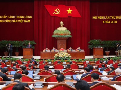 Ngày làm việc thứ nhất Hội nghị lần thứ 13 Ban Chấp hành Trung ương Đảng khóa XIII