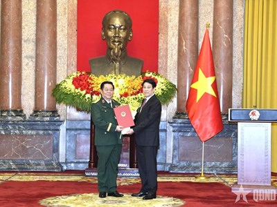 Ông Nguyễn Trọng Nghĩa được thăng quân hàm Đại tướng, giữ chức Chủ nhiệm Tổng cục Chính trị