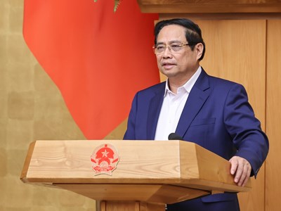 Đẩy mạnh tổ chức các chương trình văn hóa, nghệ thuật, đại nhạc hội, góp phần phát triển công nghiệp văn hóa