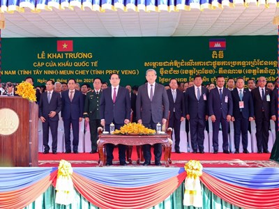 Thủ tướng Việt Nam và Thủ tướng Campuchia dự khai trương cặp cửa khẩu quốc tế Tân Nam - Meun Chey