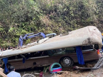 Tỉnh ủy Lào Cai chỉ đạo khắc phục hậu quả vụ tai nạn giao thông làm 9 người tử vỏng, 9 người bị thương 