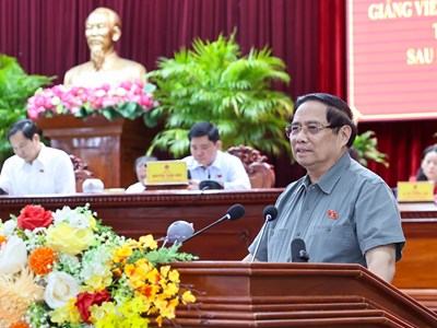 Thủ tướng Phạm Minh Chính tiếp xúc cử tri Cần Thơ chuyên đề về y tế và giáo dục