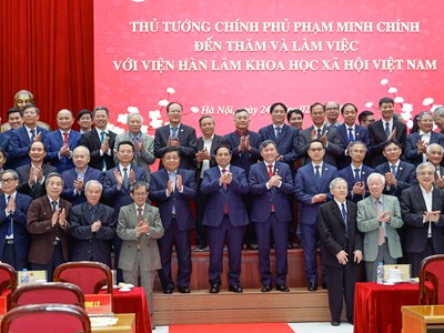 Thủ tướng đề nghị Viện Hàn lâm Khoa học xã hội Việt Nam nghiên cứu, phân tích sâu sắc hơn nội hàm "kỷ nguyên mới"