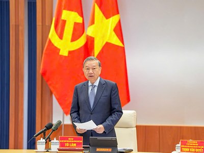 Tổng Bí thư: Hải Phòng cần kiên định quan điểm lấy con người làm trung tâm của phát triển