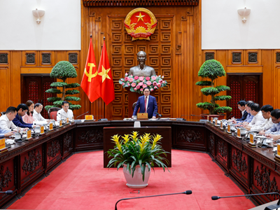 Thủ tướng yêu cầu tổ chức họp báo 5 ngày/lần thông tin tình hình bảo đảm an ninh năng lượng, xăng dầu