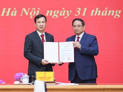 Thủ tướng trao quyết định bổ nhiệm Giám đốc Đại học Quốc gia Hà Nội