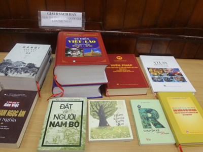 Sửa đổi 20 thủ tục hành chính lĩnh vực xuất bản, bãi bỏ 5 thủ tục