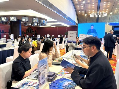 Bộ VHTTDL thực hiện các giải pháp kích cầu du lịch, phát triển công nghiệp văn hóa