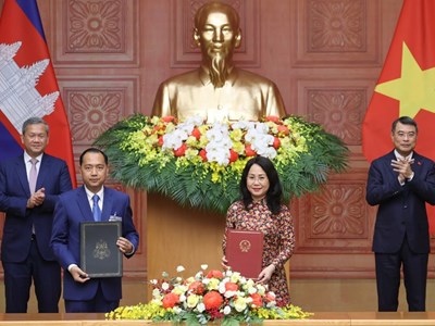 Việt Nam – Campuchia đẩy mạnh hợp tác thông tin, báo chí và du lịch