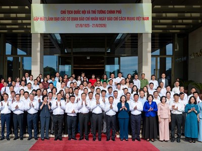Thủ tướng Chính phủ, Chủ tịch Quốc hội gặp mặt lãnh đạo các cơ quan báo chí