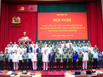  Thủ tướng: Lực lượng CAND bảo vệ niềm tin của nhân dân, khát vọng phát triển của dân tộc