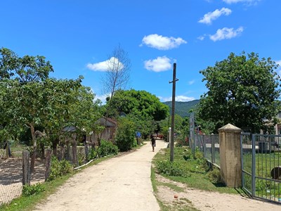 Làng đồng bào “nhiều không” sắp có lưới điện quốc gia