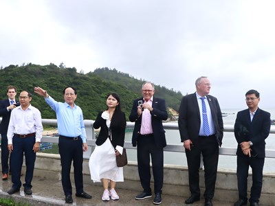 Cần thảo luận kỹ chủ trương, tính pháp lý của dự án điện gió ngoài khơi