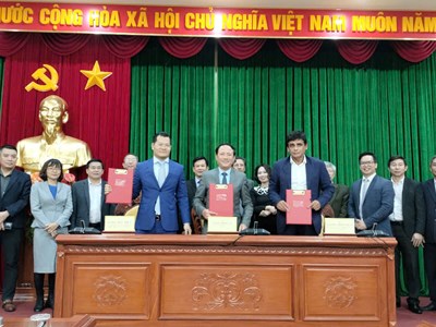 Hai nhà sản xuất du thuyền siêu sang muốn đầu tư tại Bình Định 