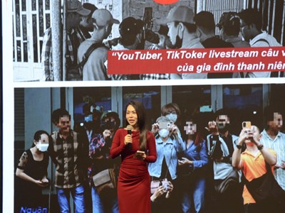 Nhà báo truyền hình trong môi trường số