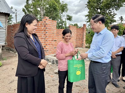 Những ngôi nhà vững chãi ở vùng cao Gia Lai