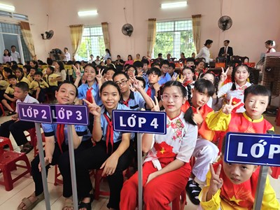 Những học sinh đặc biệt tại Gia Lai khai giảng, đón năm học mới