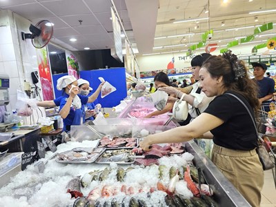 Sau vụ ngộ độc bánh mì, Gia Lai siết chặt an toàn thực phẩm mùa nắng nóng