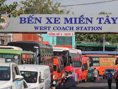 Bến xe Miền Tây kiểm soát xe dù bằng camera AI, xử phạt nguội tại chỗ dịp cận Tết