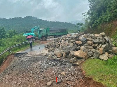 Mùa mưa đến, du khách cần đặc biệt lưu ý những cung đường dễ sạt lở