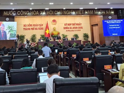 “Gần dân, vì dân” ngay từ những quyết sách đầu tiên