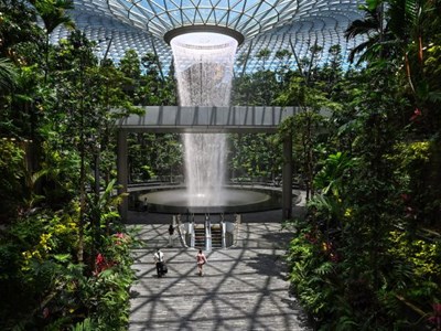 Changi Singapore tiếp tục “soán ngôi” sân bay tốt nhất thế giới năm 2025