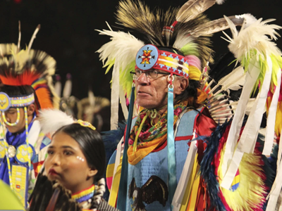 Độc đáo lễ hội ngập tràn văn hoá bản địa Pow Wow ở New Mexico