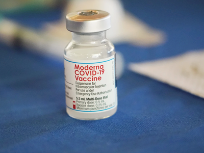 Mỹ công bố chính sách mới về tiêm mũi nhắc lại đối với vaccine Covid-19