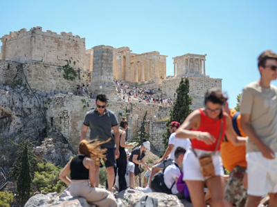 Hy Lạp “làm mát” cho du khách vào mùa hè nóng nực 