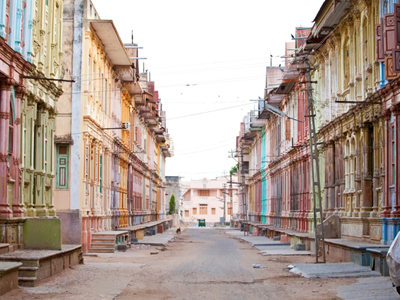 Nhiều biệt thự phong cách châu Âu bị bỏ hoang ở một thị trấn Ấn Độ 