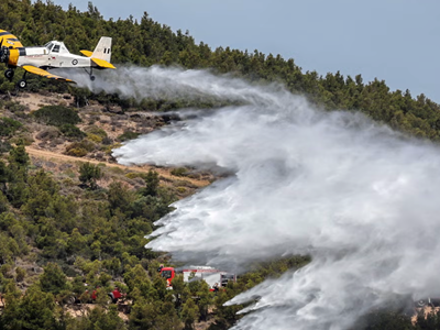 Cháy rừng dữ dội ở Hy Lạp: Người dân sơ tán vội