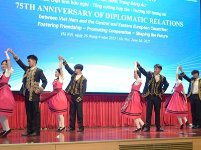 Hội thảo “75 năm thiết lập quan hệ ngoại giao Việt Nam - các nước Trung Đông Âu