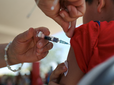 Tỷ lệ tiêm chủng trẻ em giảm mạnh trên toàn cầu