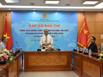 Tạo điều kiện thuận lợi hơn nữa cho cộng đồng người Việt Nam ở nước ngoài đóng góp cho đất nước