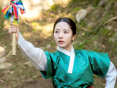 Làn gió mới từ những bộ phim pháp sư Hàn Quốc thu hút thế hệ trẻ