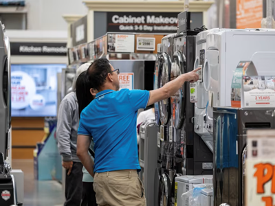 Tâm lý tiêu dùng của người dân Mỹ trước động thái FED cắt giảm lãi suất 